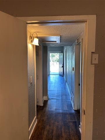 Building Photo - 615 S Throckmorton St