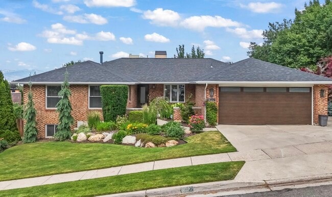 Building Photo - 8022 Deer Creek Rd
