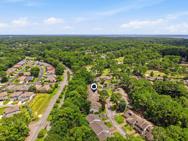 Building Photo - 114 Gleneagles Dr