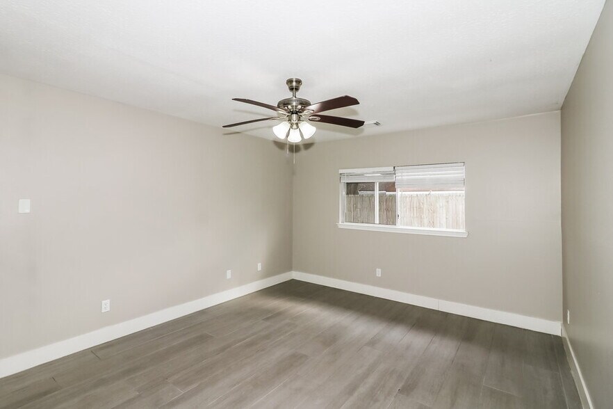 Building Photo - 6026 Egypt Dr