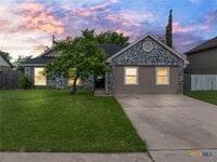 Building Photo - 2804 Bluejay Dr