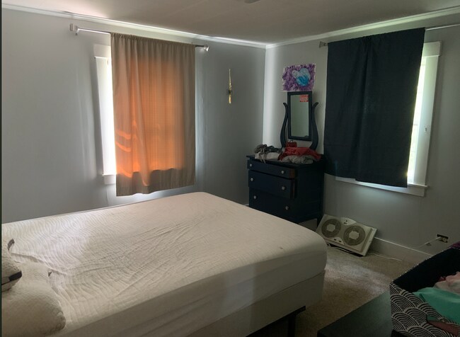 Bedroom 1 - 77 Pendleton St