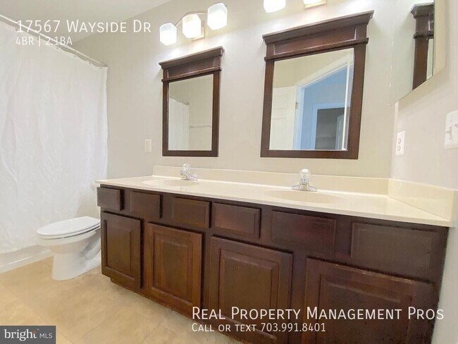 Building Photo - 17567 Wayside Dr