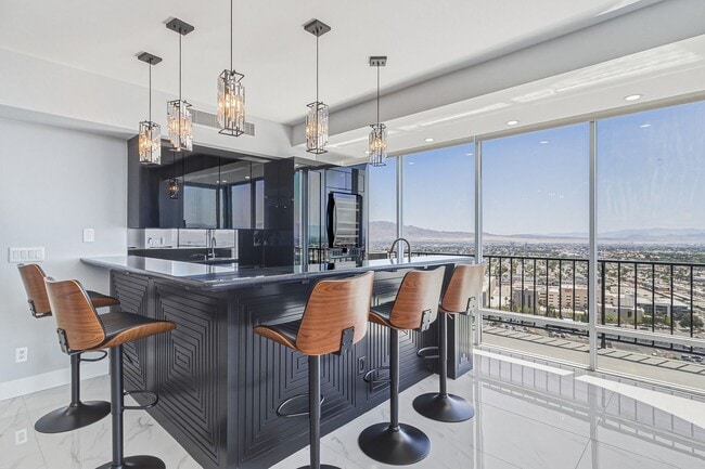 Building Photo - 3111 Bel Air Dr