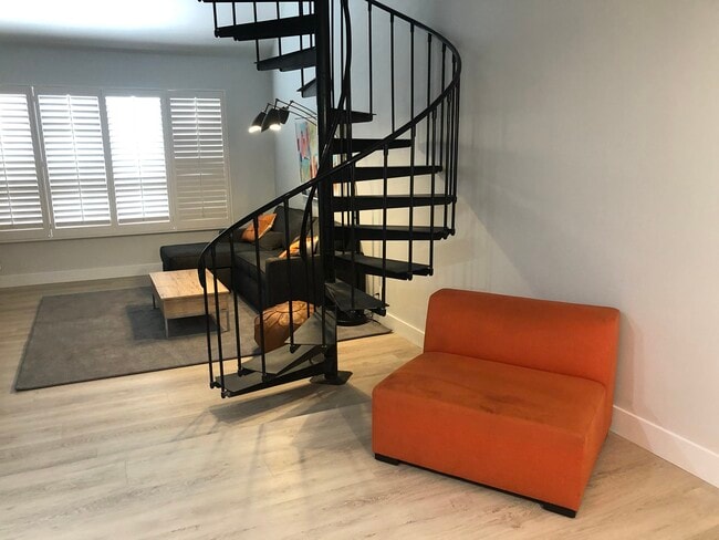 View of great room - 1412 N Crescent Heights Blvd