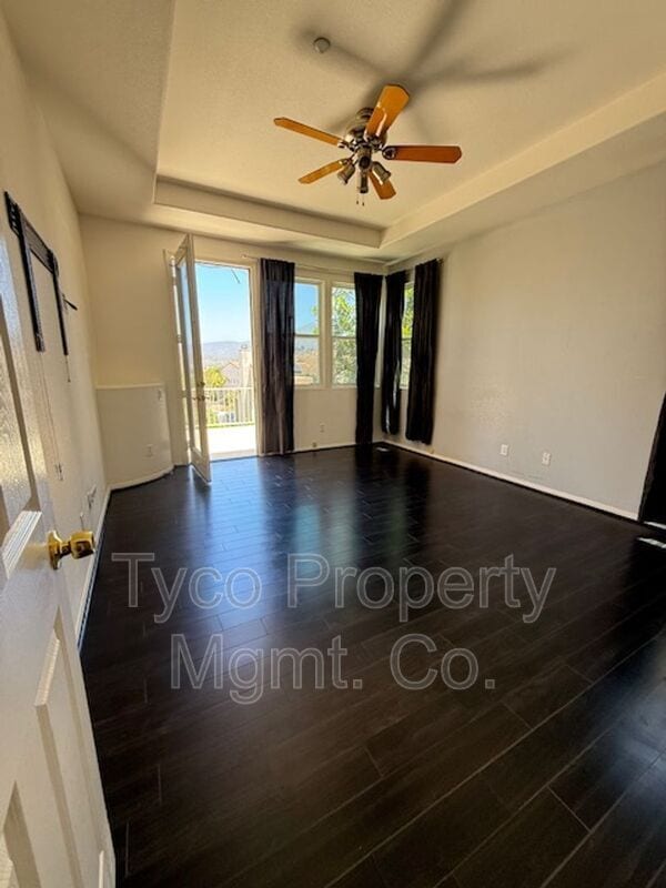 Building Photo - 2021 Pleasant Waters Ct