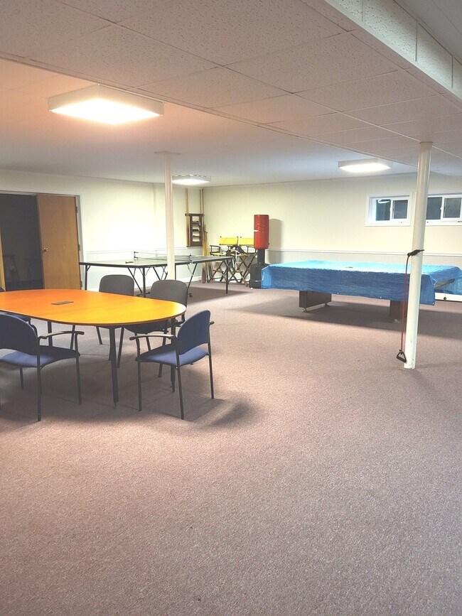 Building Photo - 350 Brainerd Ave