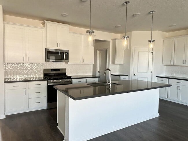 Building Photo - 4002 Wynn Rd