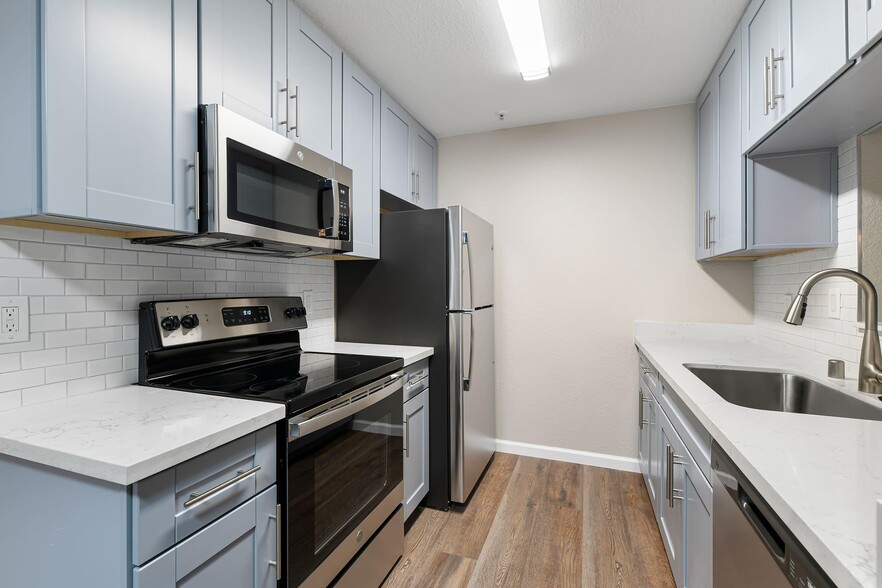 Primary Photo - The Hazelwood