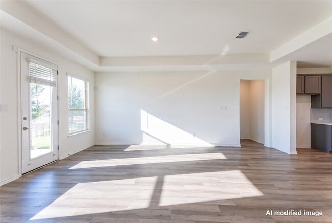 Building Photo - 2701 Webb Ave