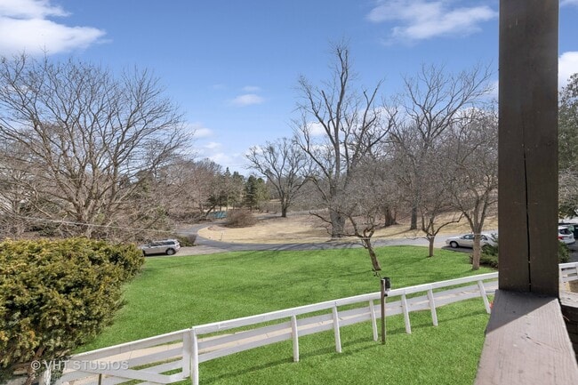 Building Photo - 5 Bellwood Dr