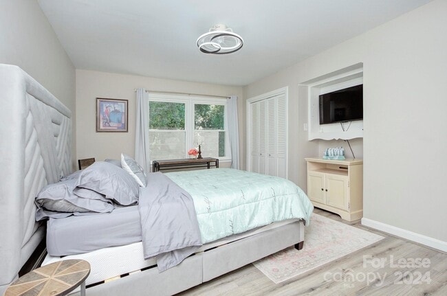 Building Photo - 629 Grandin Rd