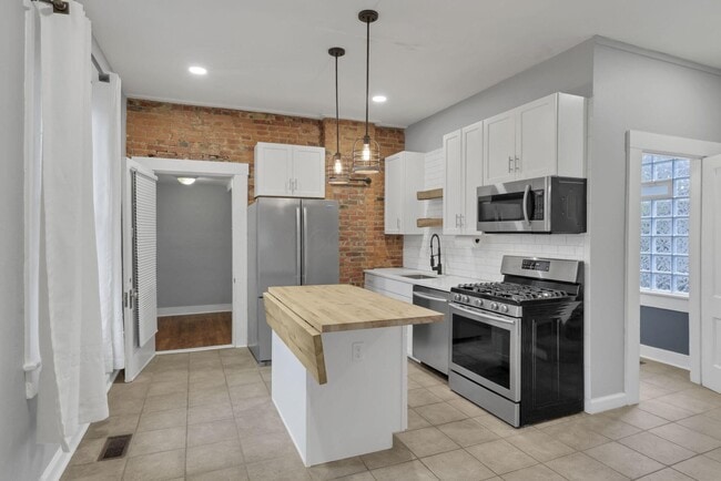 Building Photo - 101 E Moler St