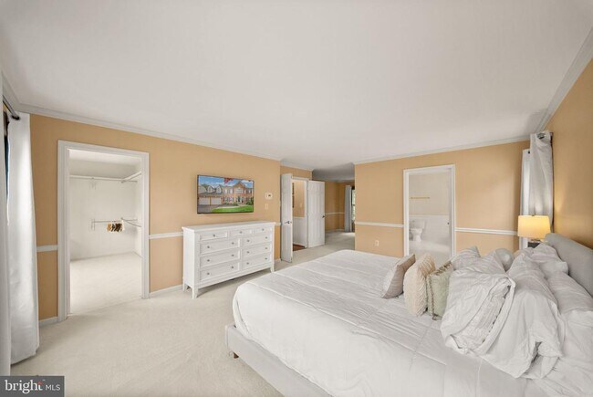 Building Photo - 5667 Lonesome Dove Ct
