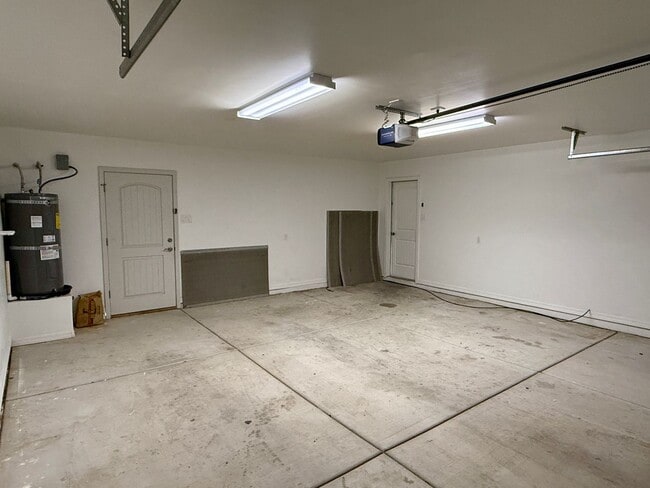 Building Photo - Two story San Luis Rental on a large corner lot.