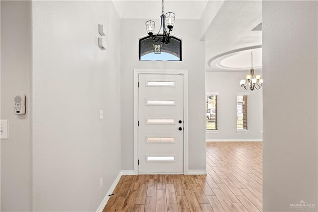 Building Photo - 35 N 30th St