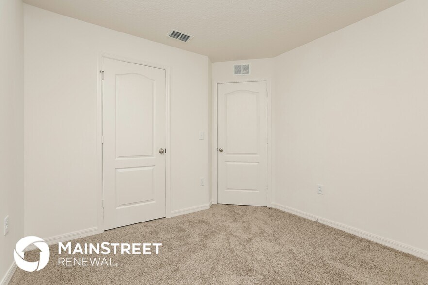 Building Photo - 35665 Rose Moss Ave