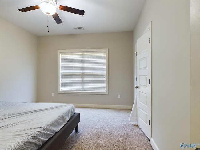 Building Photo - 235 Mill Walk Ct