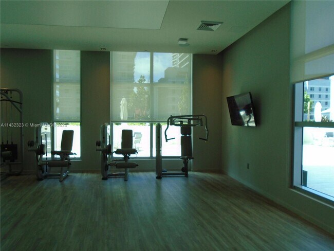 Building Photo - 1100 S Miami Ave