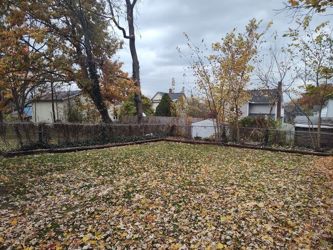 Building Photo - 145 21st St NW