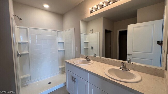 Building Photo - 18536 Cronin Sand Ln