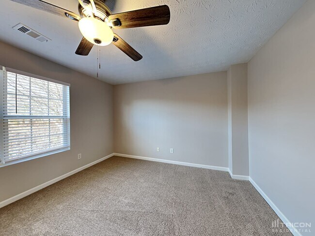 Building Photo - 4105 Mission Way