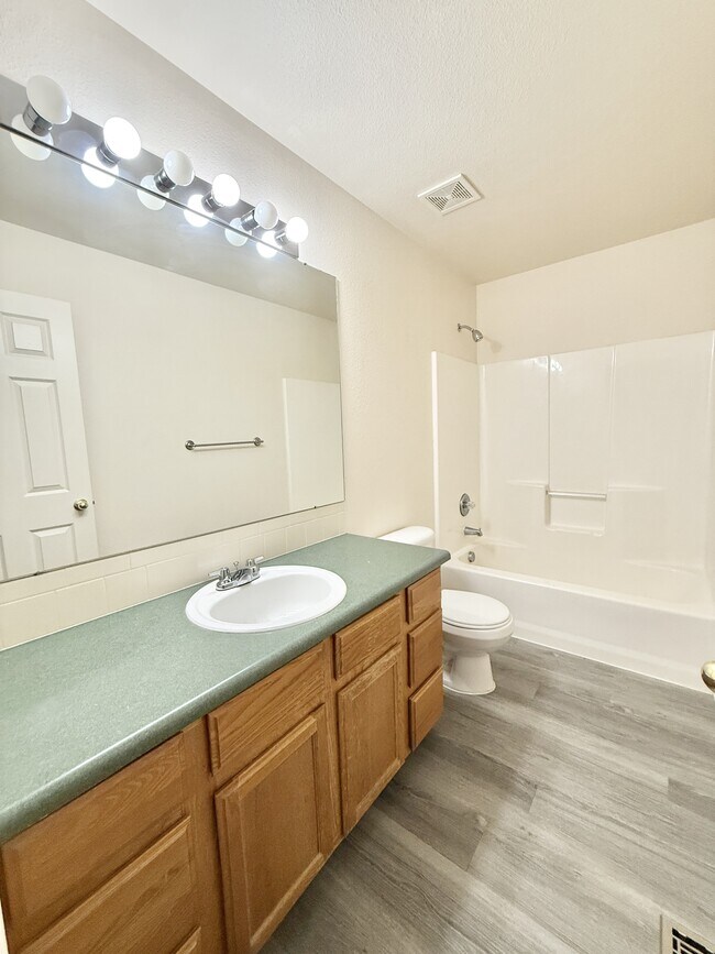 Building Photo - 4527 Starflower Dr