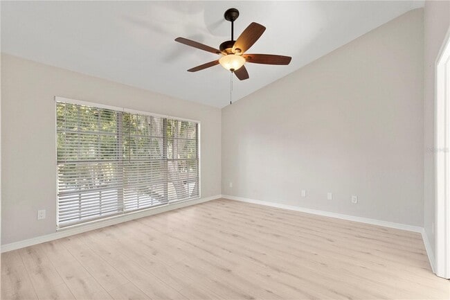 Building Photo - 3110 W Villa Rosa St