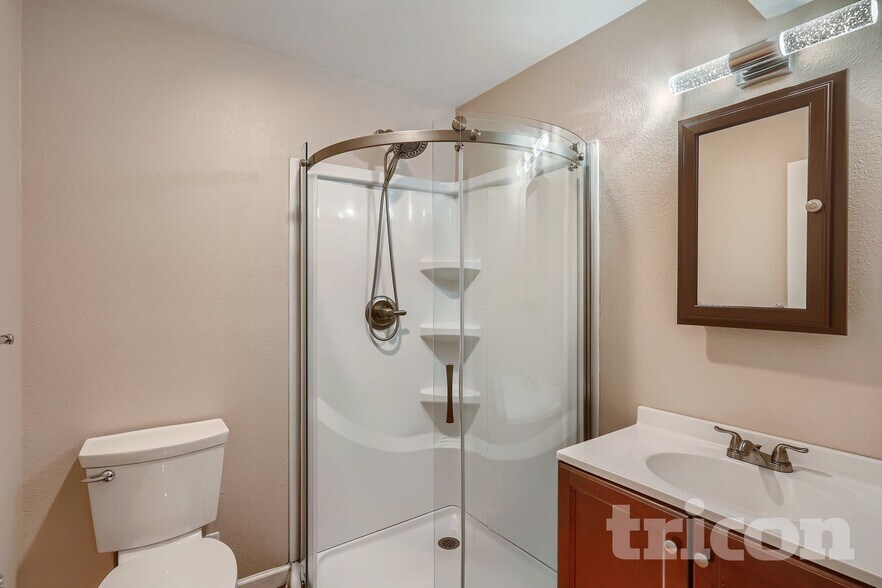 Building Photo - 20430 E Bellewood Pl