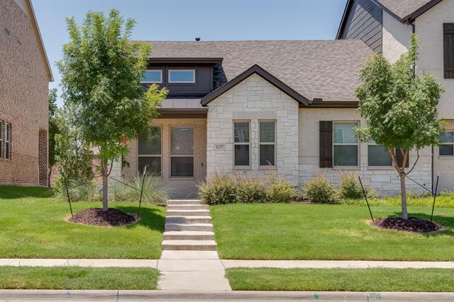 Primary Photo - 1237 Pebblebrook Dr