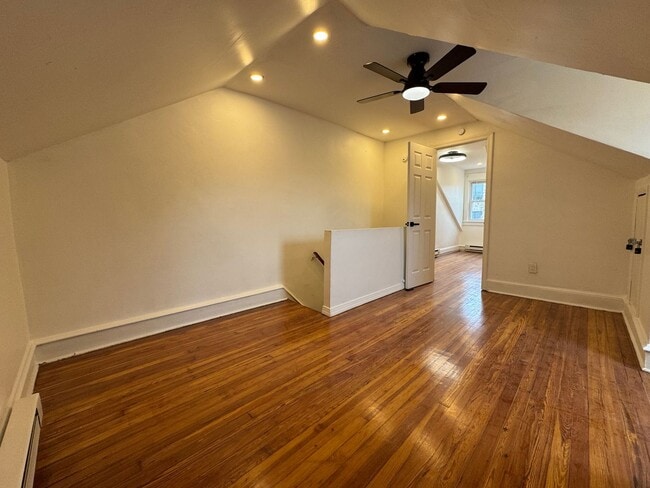 Building Photo - 171 Lewis Ave