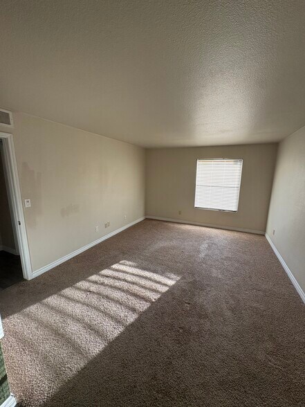 Building Photo - 2451 N Rainbow Blvd