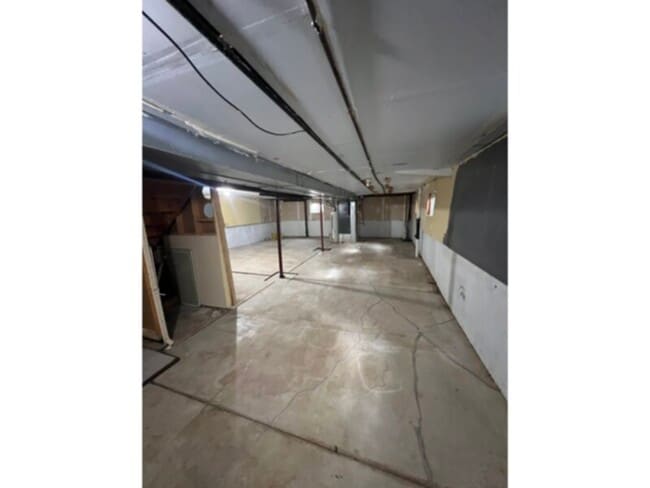 Building Photo - 7644 S Holland Way