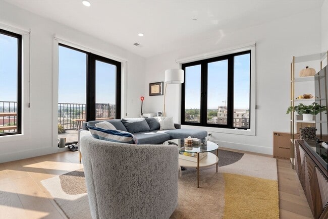 Building Photo - 30 Penniman Rd