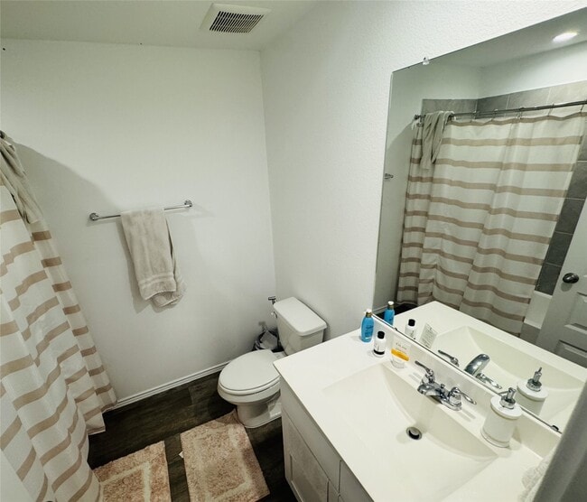 Building Photo - 31726 Sutton Mdws Ln