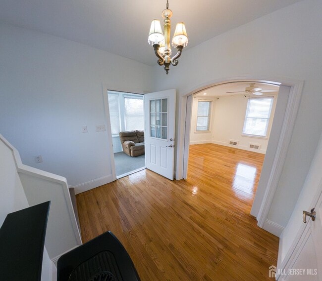 Building Photo - 15 Sedgwick St