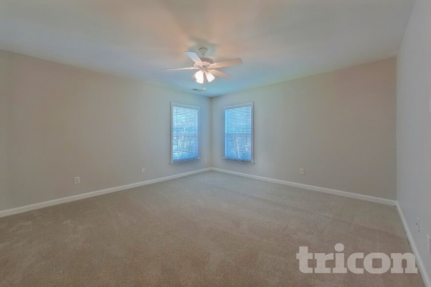 Building Photo - 3535 Arbroath Dr
