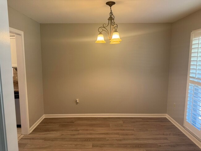Building Photo - 7145 Claiborne Dr