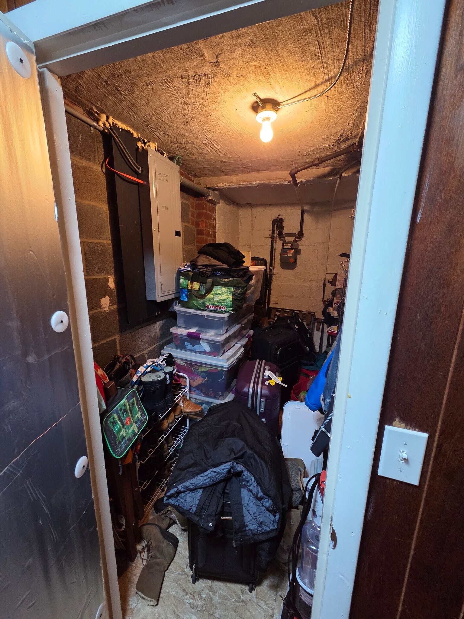 Building Photo - 552 Manor Ridge Rd