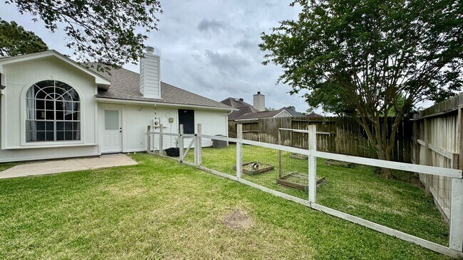 Building Photo - 15027 Winding Black Cherry Ln