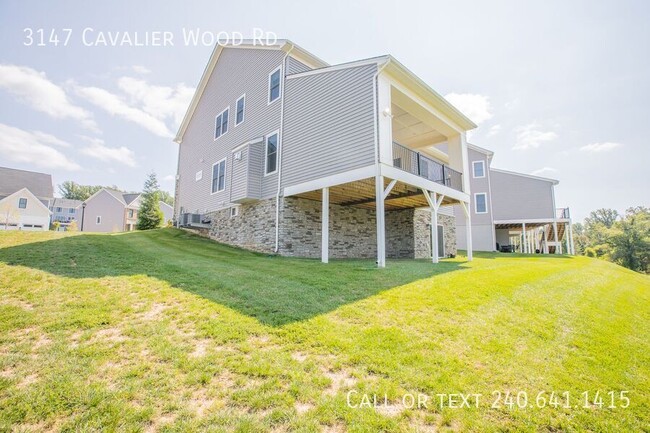 Building Photo - 3147 Cavalier Wood Rd