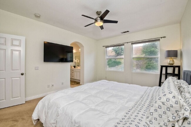 Building Photo - "Spacious FURNISHED  4-Bedroom Retreat in Rancho Carrillo Carlsbad: 2.5 Baths & 2,113 Sq. Ft. of ...