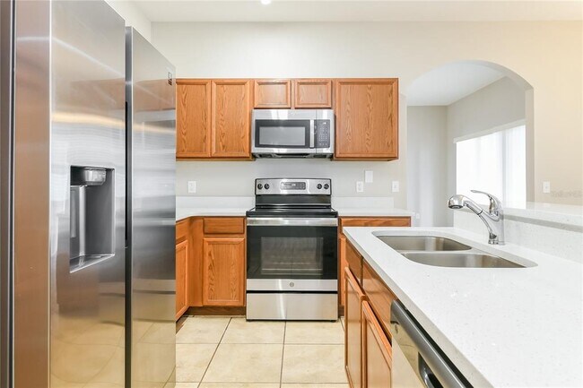 Building Photo - 532 Bassett Dr