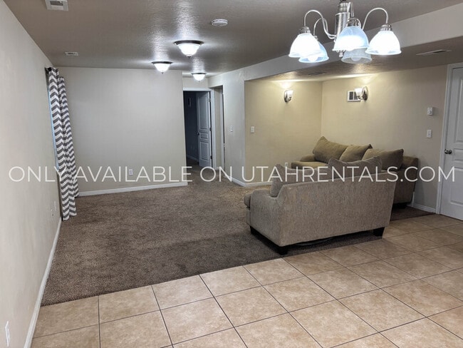 Building Photo - 2801 S Harrow Ct