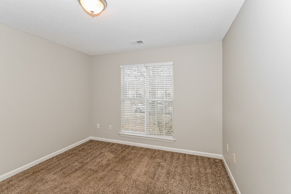 Building Photo - 2523 Russum Dr