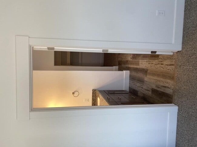 Building Photo - 2104 3125 W