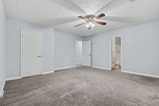 Building Photo - 3BR/2BA Ranch Home in Great School District Near Mall of Georgia!