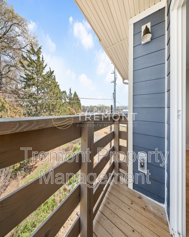 Building Photo - 1216 J Andrews Pl