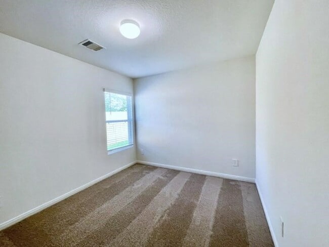 Building Photo - 13010 Sorrento Bay Dr