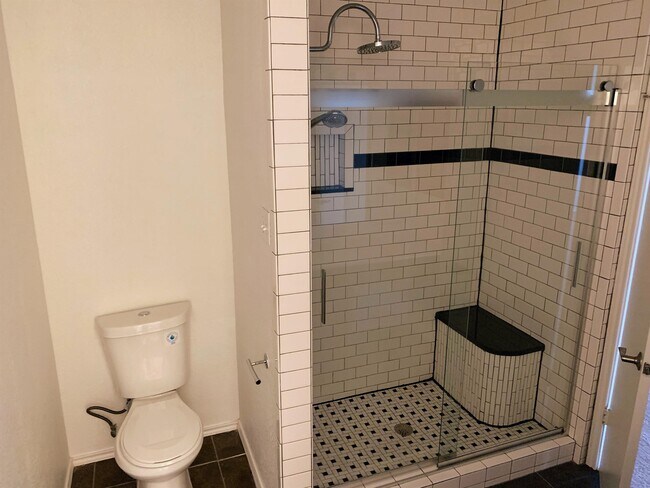 Building Photo - 2417 Riker Ridge Trail